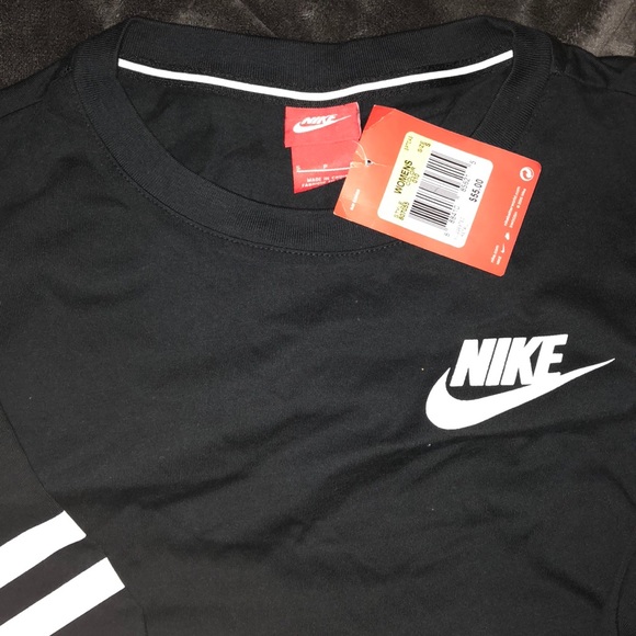 Nike Logo Graphic Top - Picture 3 of 6